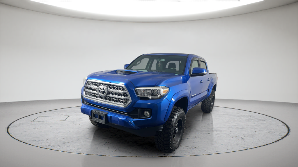 Used 2016 Toyota Tacoma TRD Sport w/ Towing Package AWD/4WD image 1