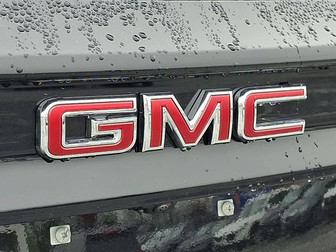 New 2026 GMC Acadia Elevation AWD/4WD image 13