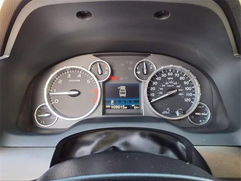 Used 2015 Toyota Tundra SR5 w/ TRD Off Road Package image 20