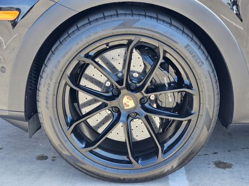 Certified 2026 Porsche Cayenne Turbo GT AWD/4WD image 14