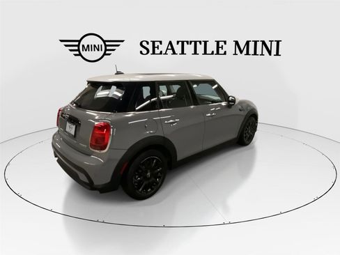 Certified 2023 MINI Cooper 4-Door Hardtop image 11