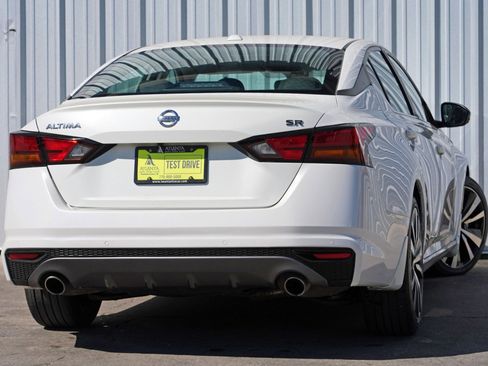 Used 2021 Nissan Altima 2.5 SR w/ SR Premium Package image 4