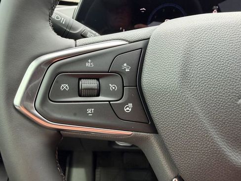 New 2026 Chevrolet Trax LT w/ Driver Confidence Package FWD image 28