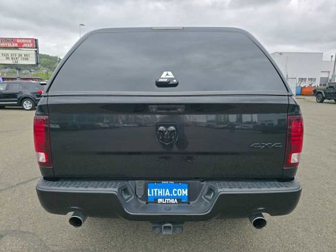 Used 2015 RAM 1500 Sport w/ Black Ram 1500 Sport Group AWD/4WD image 4