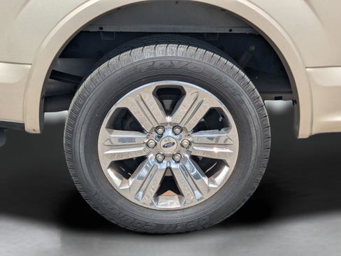 Used 2018 Ford F150 Lariat RWD image 12