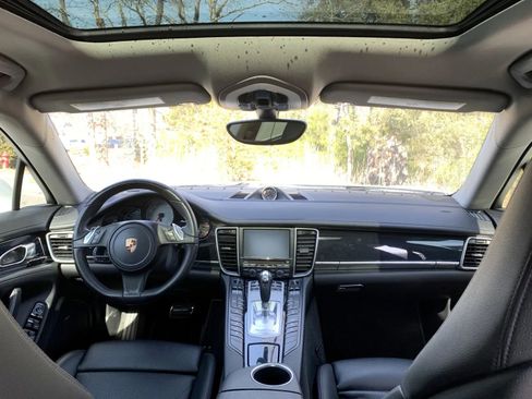 Used 2013 Porsche Panamera image 11
