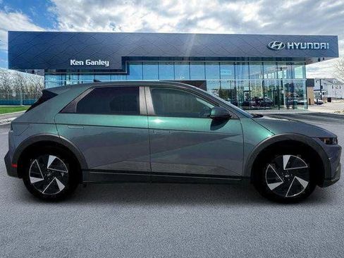 New 2025 Hyundai Ioniq 5 SE RWD image 9