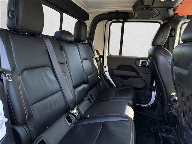 Used 2023 Jeep Gladiator Mojave AWD/4WD image 25