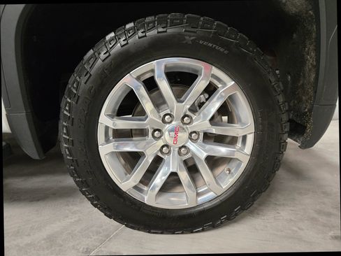 Used 2019 GMC Sierra 1500 SLT w/ X31 Off-Road Package AWD/4WD image 19