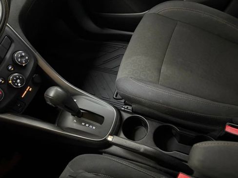 Used 2017 Chevrolet Trax LS FWD image 32