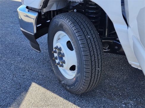 New 2026 Ford E-350 and Econoline 350 Super Duty w/ Power Equipment Group image 28