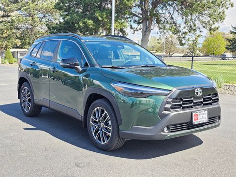 New 2026 Toyota Corolla Cross XLE AWD/4WD image 6