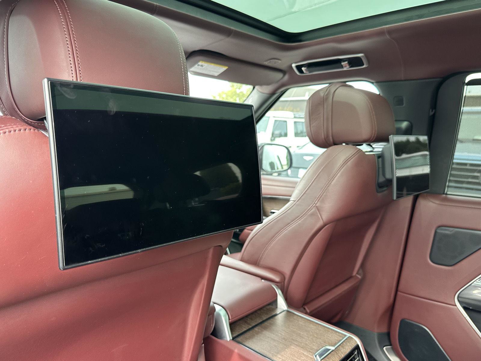 Used 2023 Land Rover Range Rover Long Wheelbase Autobiography AWD/4WD image 25
