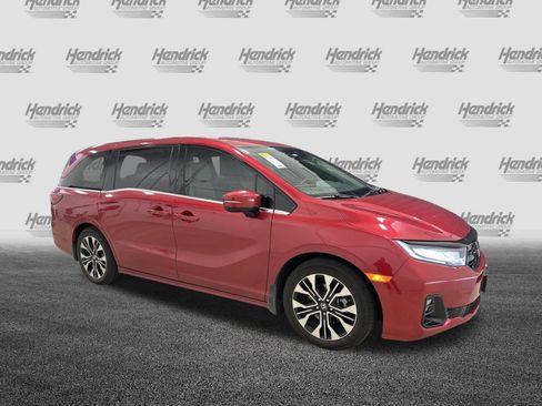 Used 2025 Honda Odyssey Elite image 2