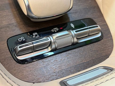 Used 2021 Mercedes-Benz GLE 53 AMG 4MATIC image 47