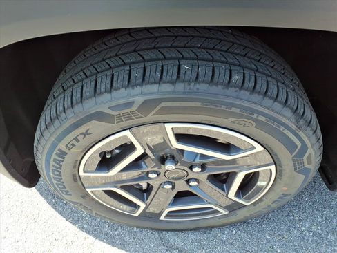 New 2026 Jeep Cherokee Limited AWD/4WD image 10