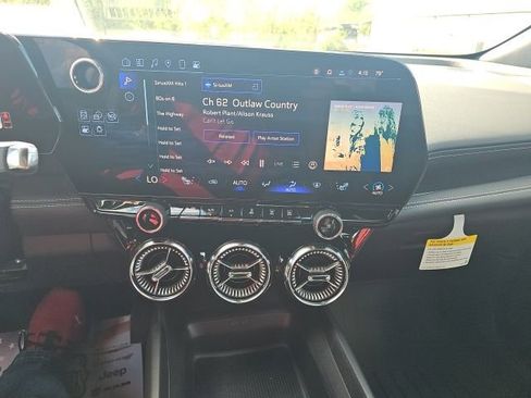 New 2025 Chevrolet Blazer EV LT image 27