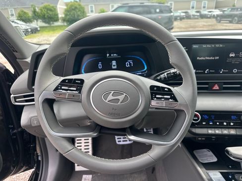 Used 2026 Hyundai Elantra Sport FWD image 16