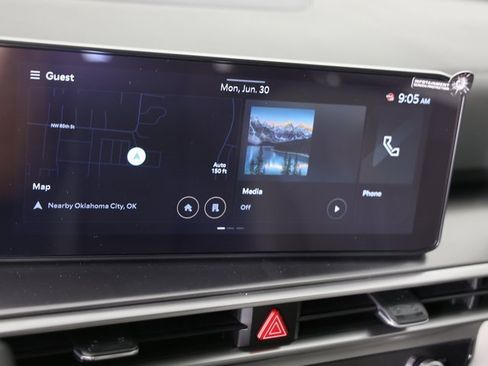 Certified 2025 Kia Sorento S w/ Panoramic Sunroof Package image 18