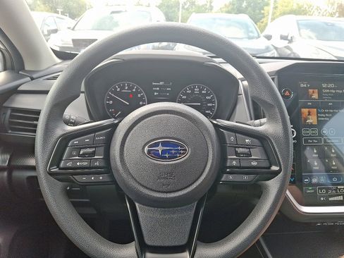 Used 2025 Subaru Crosstrek 2.0i Premium image 18