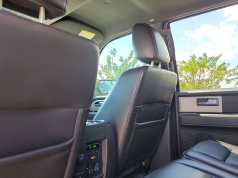 Used 2012 Ford Expedition Limited image 13
