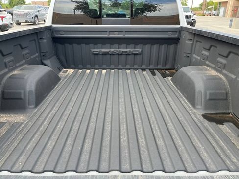 Used 2021 GMC Sierra 1500 Denali w/ Denali Premium Package AWD/4WD image 18