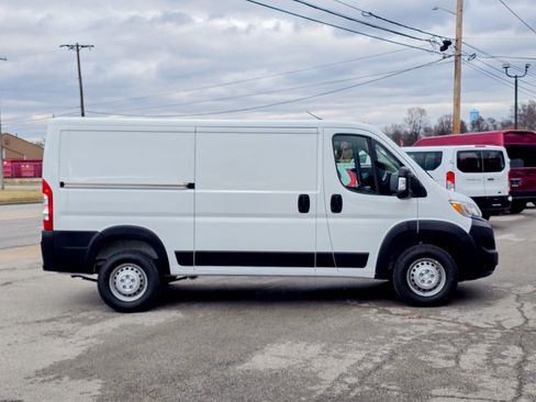 Used 2024 RAM ProMaster 3500 w/ Convenience Group FWD image 15