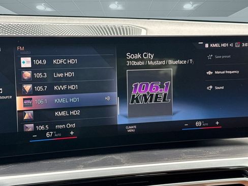 Certified 2023 BMW 330e w/ Premium Package image 21