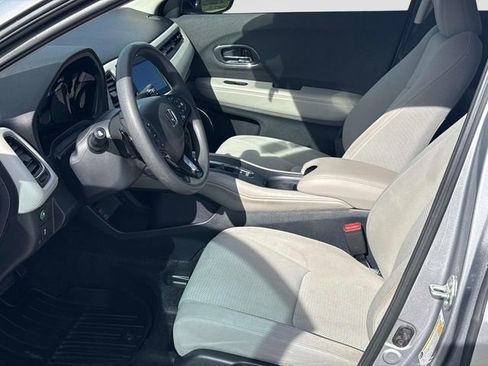 Used 2022 Honda HR-V EX image 12