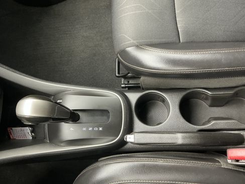 Used 2017 Chevrolet Trax LT w/ LT Convenience Package image 13