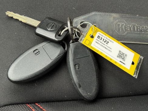 Used 2023 Nissan Frontier PRO-4X w/ Pro Convenience Package image 12