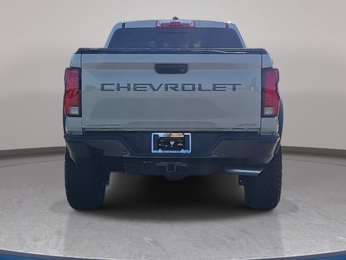 Used 2026 Chevrolet Colorado ZR2 w/ Technology Package AWD/4WD image 6
