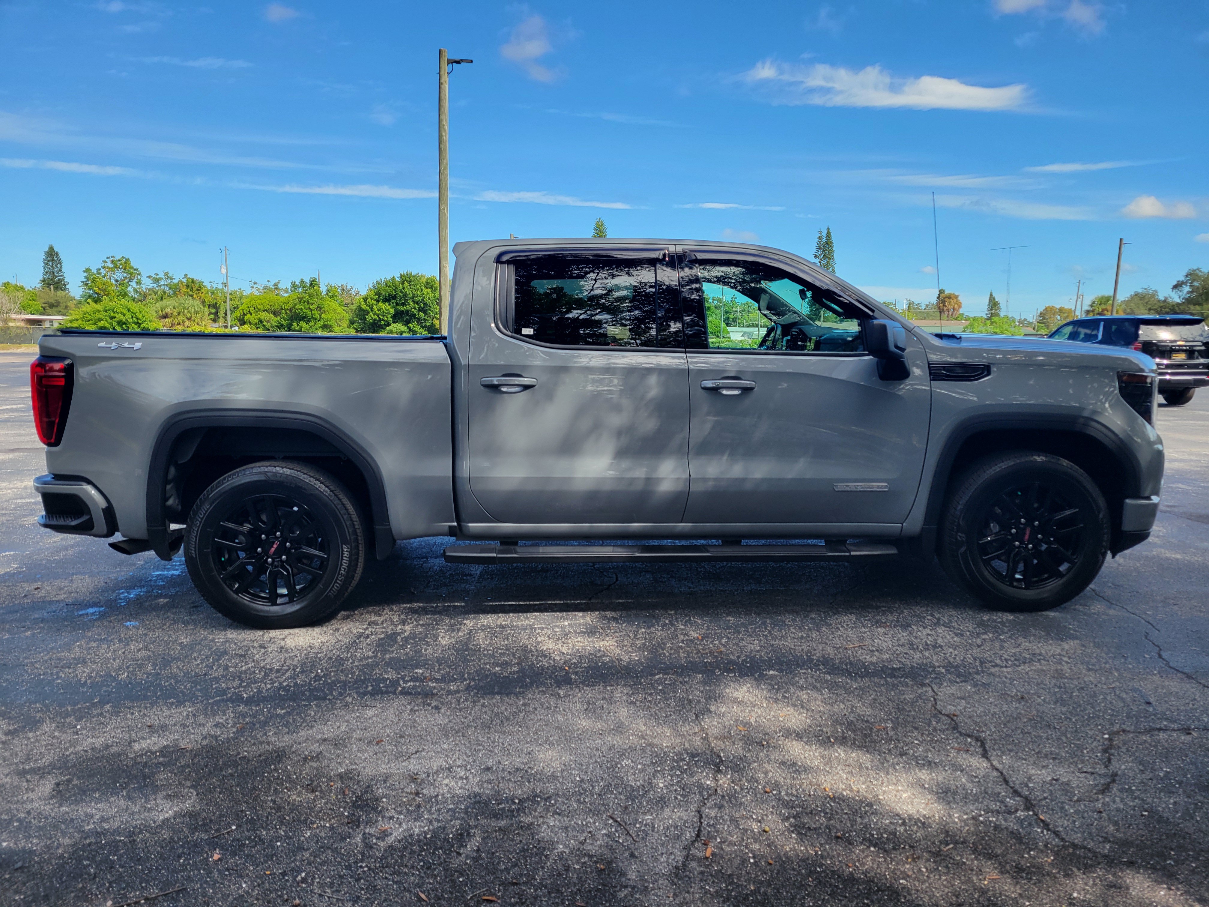 Certified 2024 GMC Sierra 1500 Elevation w/ LPO, Elevation Black Package AWD/4WD image 4