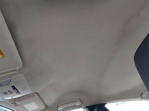 Used 2020 Toyota Corolla LE image 29