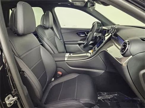 Certified 2025 Mercedes-Benz GLC 300 4MATIC image 23