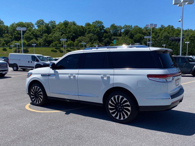 Used 2023 Lincoln Navigator Black Label AWD/4WD image 3