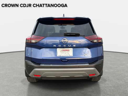 Used 2022 Nissan Rogue SV w/ SV Premium Package image 6