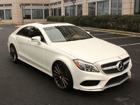 Used 2015 Mercedes-Benz CLS 400 image 3