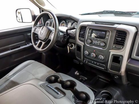 Used 2018 RAM 2500 Tradesman w/ Popular Equipment Group AWD/4WD image 29
