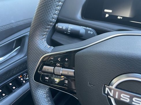 Used 2024 Nissan Ariya FWD image 29