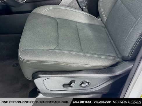 Used 2022 RAM 1500 Big Horn AWD/4WD image 18