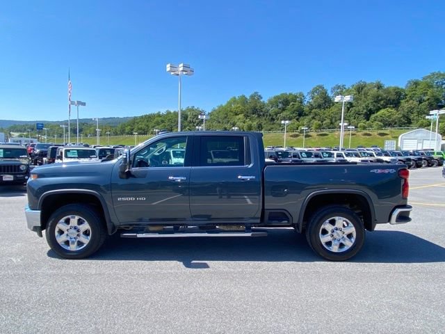 Used 2020 Chevrolet Silverado 2500 LTZ w/ Technology Package AWD/4WD image 2
