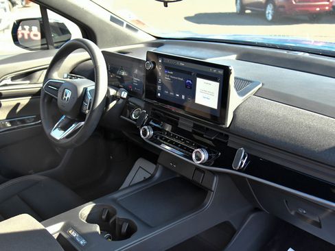 Used 2024 Honda Prologue EX image 44