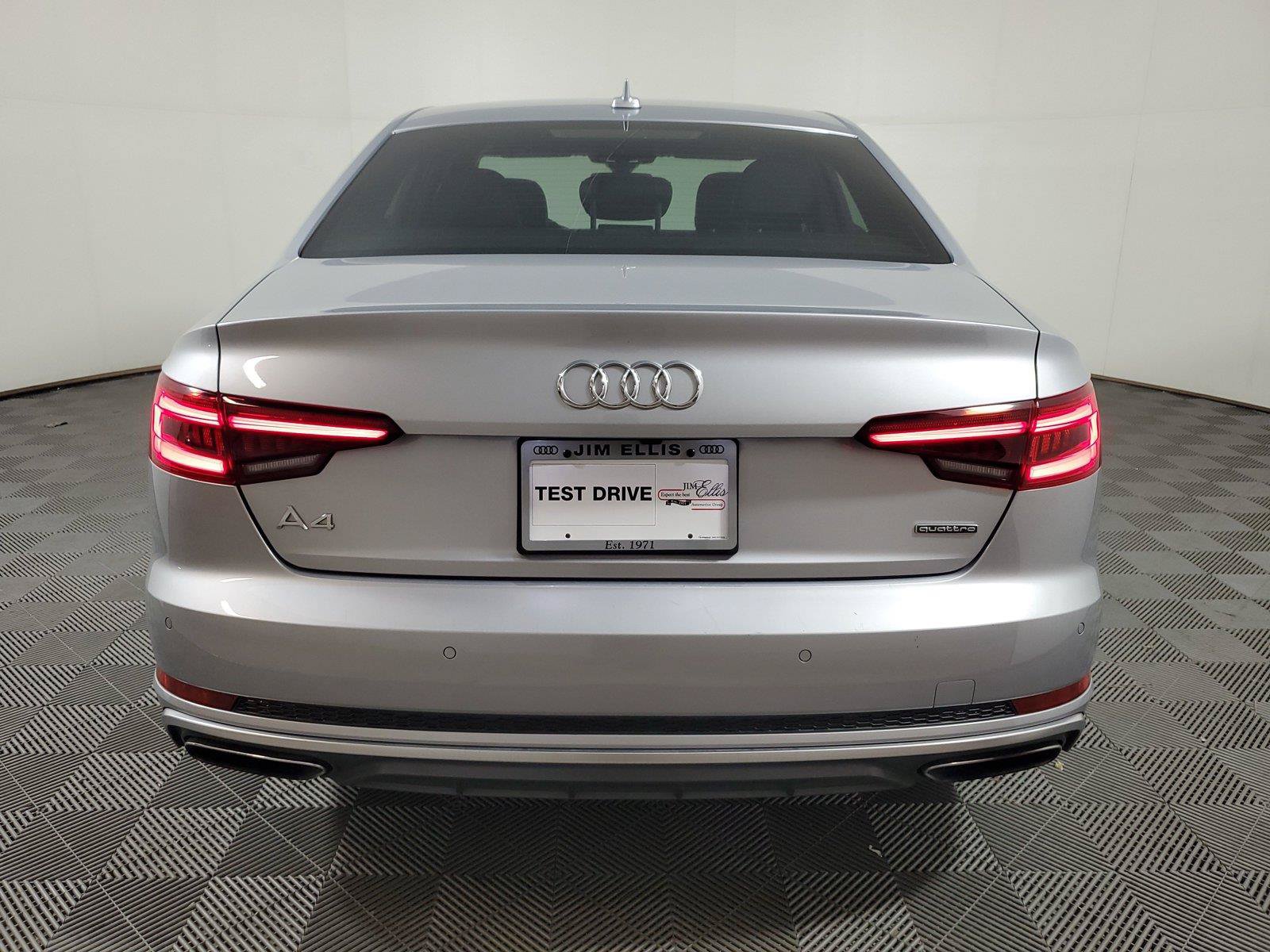 Used 2019 Audi A4 2.0T Premium Plus w/ Premium Plus Package AWD/4WD image 5