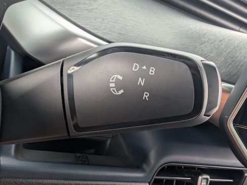 Used 2025 Volkswagen ID. Buzz Pro S Plus RWD image 31