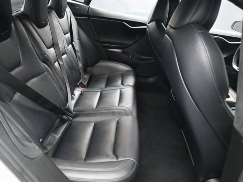 Used 2020 Tesla Model S Long Range Plus image 32