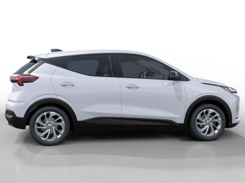 New 2027 Chevrolet Bolt LT FWD image 5