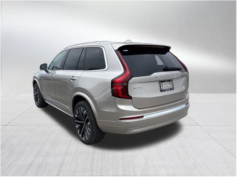 New 2026 Volvo XC90 B6 Plus AWD/4WD image 7
