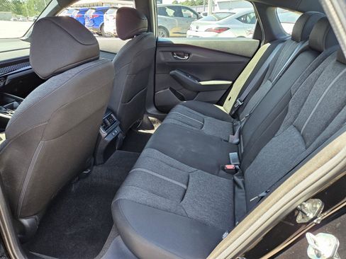 Used 2025 Honda Accord Sport image 10