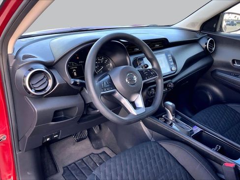 Used 2021 Nissan Kicks SV FWD image 18